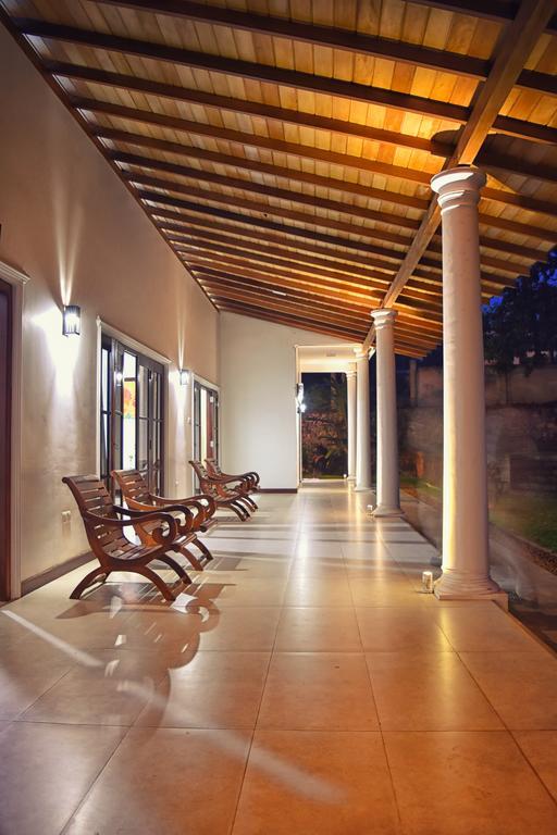 Ferienwohnung Volunteer Ceylon Ratnapura Exterior foto